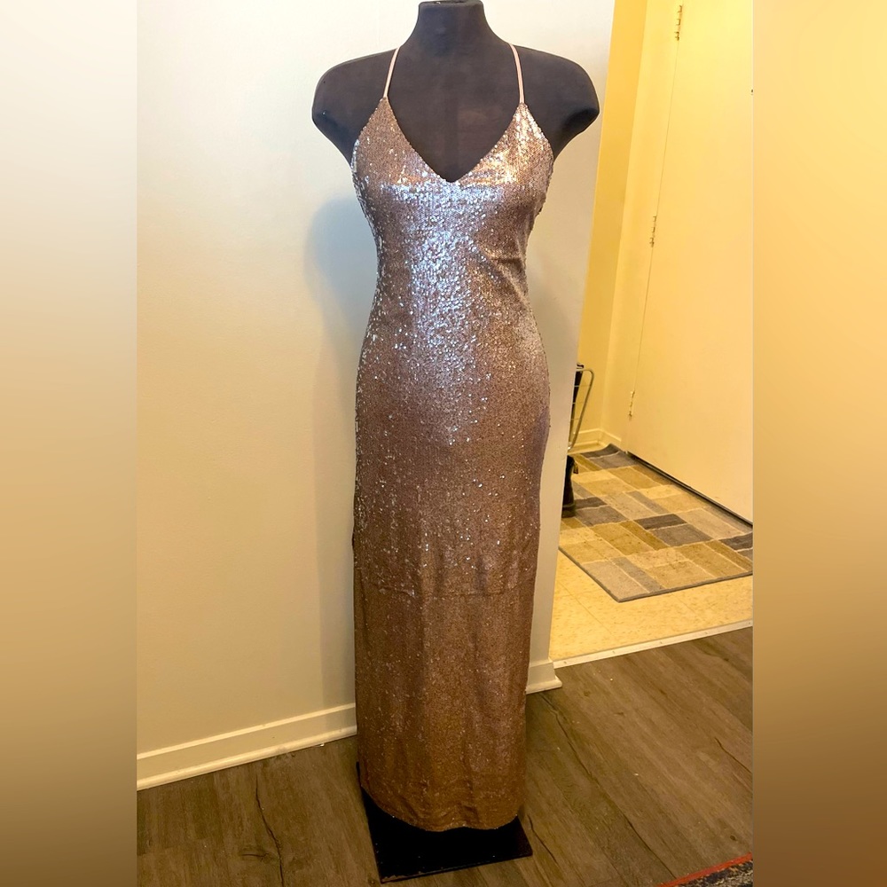 Forever 21 long metallic sequin dress beige/pink/champagne small  prom rose gold
